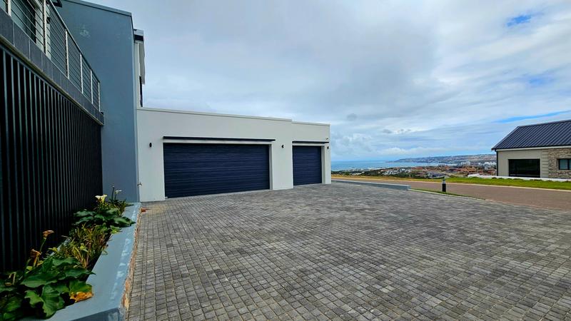 4 Bedroom Property for Sale in Renosterbos Estate Western Cape